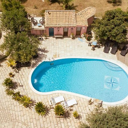 Dependance In Villa Con Piscina Рагуза Екстериор снимка