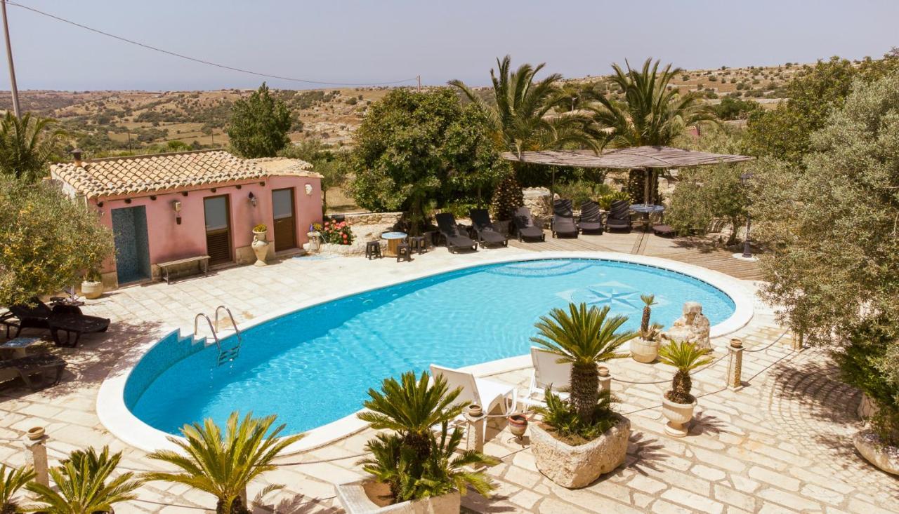 Dependance In Villa Con Piscina Рагуза Екстериор снимка